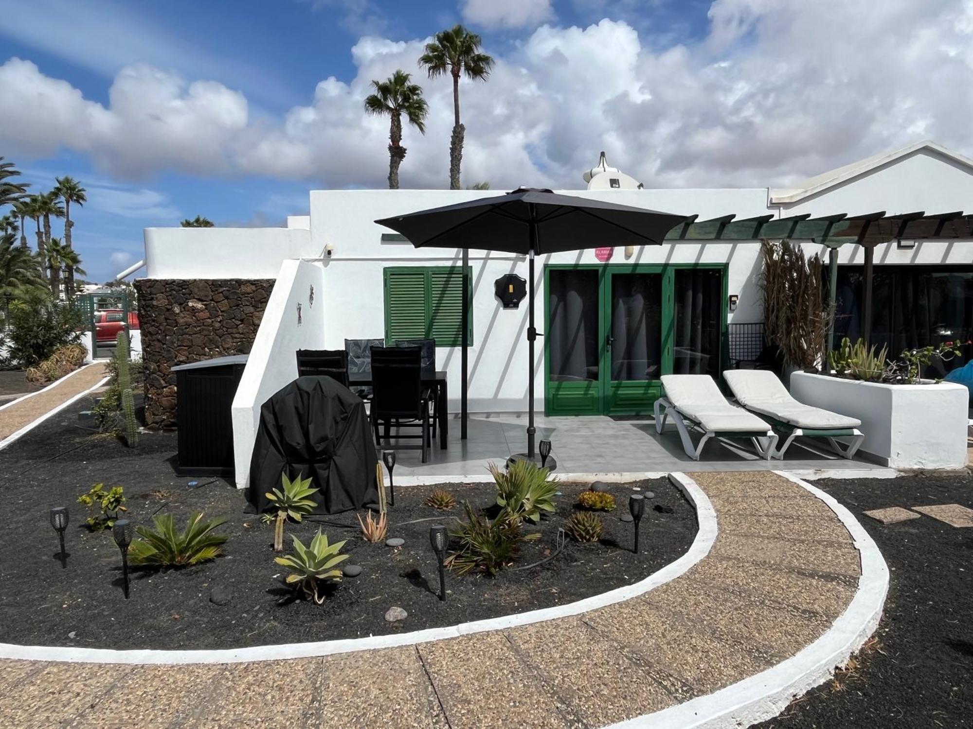 Villa Esteban Playa Blanca  Exterior photo